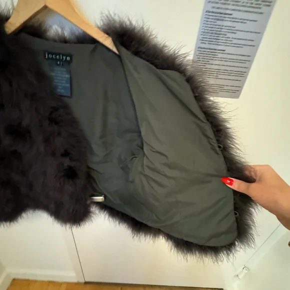 Jocelyn Grey fur jacket size S - Picture 4 of 4